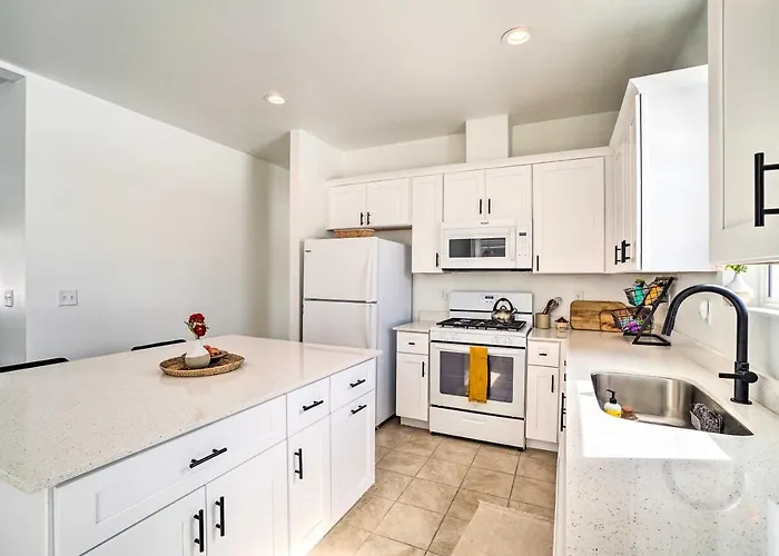 Flagstaff-area Family W/ Hot Tub & Patio Holiday home